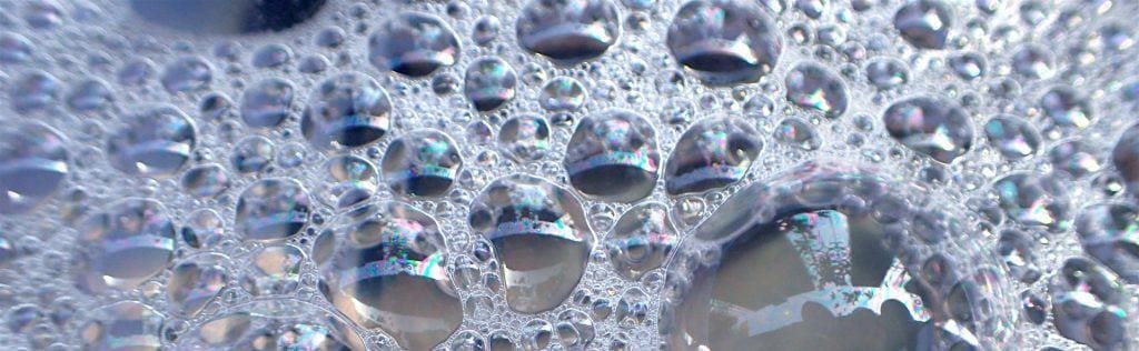 AQUAQUICK 2000 - Oil Cleaning Solution 2 page header AQ 2000 bubbles 1
