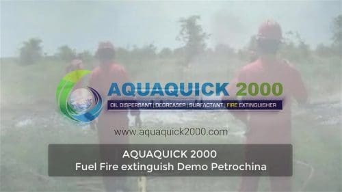 使用 AQUAQUICK 2000 4 进行油品清洁测试 AQUAQUICK 2000燃油灭火器演示 中国石油公司