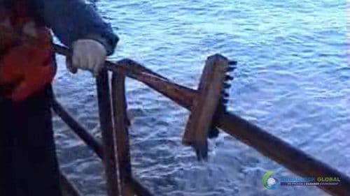 AQUAQUICK 2000 Oil spill maintenance cleanup on Rig and Deck 29