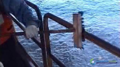 AQUAQUICK 2000 Oil spill maintenance cleanup on Rig and Deck 30