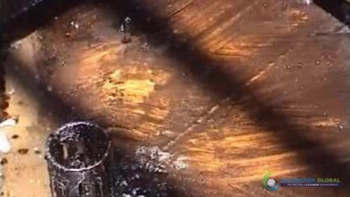 AQUAQUICK 2000 Oil spill maintenance cleanup on Rig and Deck 43