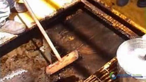 AQUAQUICK 2000 Oil spill maintenance cleanup on Rig and Deck 48