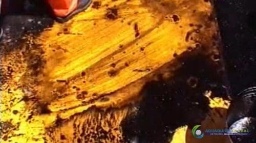 AQUAQUICK 2000 Oil spill maintenance cleanup on Rig and Deck 66