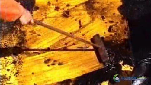 AQUAQUICK 2000 Oil spill maintenance cleanup on Rig and Deck 69