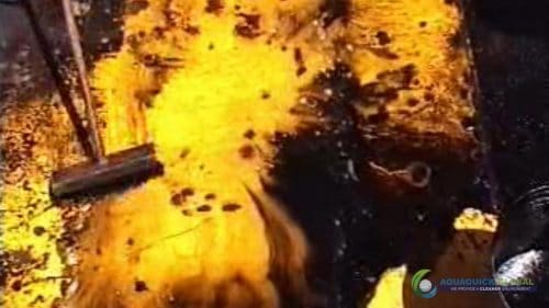 AQUAQUICK 2000 Oil spill maintenance cleanup on Rig and Deck 73