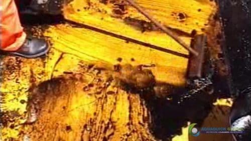 AQUAQUICK 2000 Oil spill maintenance cleanup on Rig and Deck 80