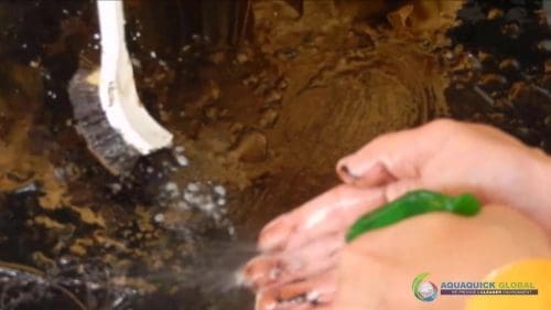 AQUAQUICK 2000 Petronas Melaka Maintenance Cleanup 2 047