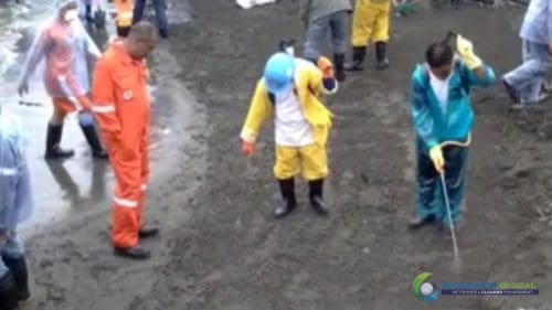 AQUAQUICK 2000 Rosario Cavite oil spill cleanup Au 040