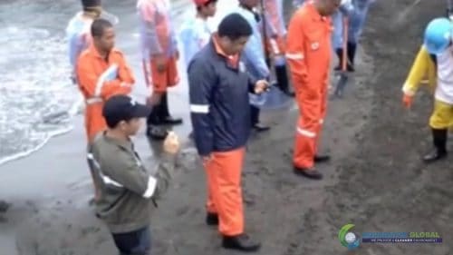 AQUAQUICK 2000 Rosario Cavite oil spill cleanup Au 048