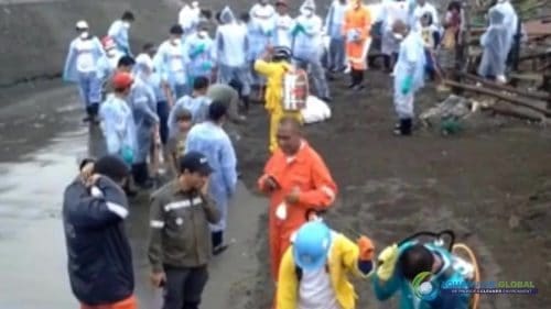 AQUAQUICK 2000 Rosario Cavite oil spill cleanup Au 093