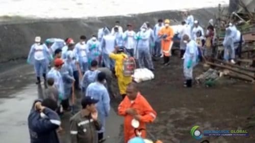 AQUAQUICK 2000 Rosario Cavite oil spill cleanup Au 096