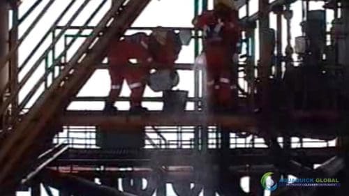 AQUAQUICK 2000 Sea Oil Spill Rig Cleaning Demo 1 023