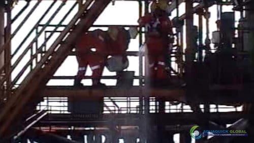 AQUAQUICK 2000 Sea Oil Spill Rig Cleaning Demo 1 025
