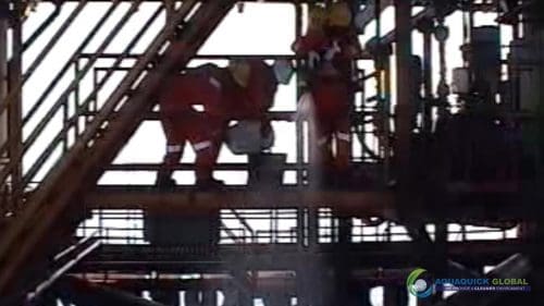 AQUAQUICK 2000 Sea Oil Spill Rig Cleaning Demo 1 026
