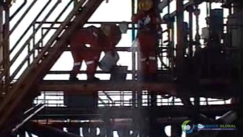 AQUAQUICK 2000 Sea Oil Spill Rig Cleaning Demo 1 027