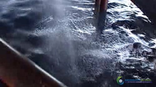 AQUAQUICK 2000 Sea Oil Spill Rig Cleaning Demo 1 035