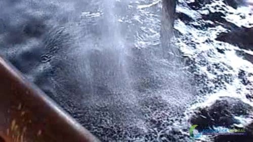 AQUAQUICK 2000 Sea Oil Spill Rig Cleaning Demo 1 037