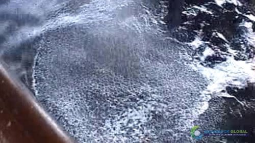 AQUAQUICK 2000 Sea Oil Spill Rig Cleaning Demo 1 043