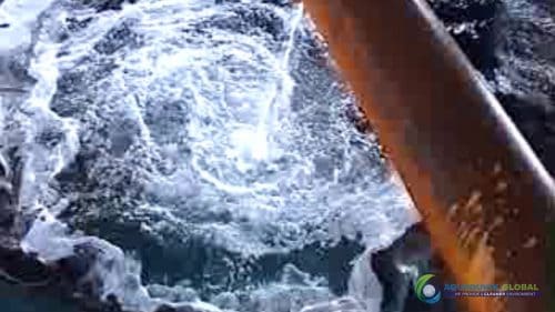 AQUAQUICK 2000 Sea Oil Spill Rig Cleaning Demo 1 064