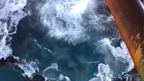 AQUAQUICK 2000 Sea Oil Spill Rig Cleaning Demo 1 072