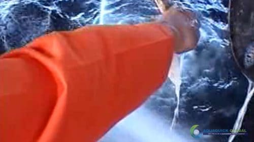 "AQUAQUICK 2000" naftos išsiliejimo jūroje platformos valymo demonstracinė versija 2 031