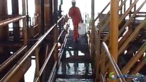 "AQUAQUICK 2000" naftos išsiliejimo jūroje platformos valymo demonstracinė versija 2 057