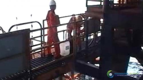 "AQUAQUICK 2000" naftos išsiliejimo jūroje platformos valymo demonstracinė versija 2 064