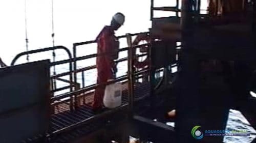 "AQUAQUICK 2000" naftos išsiliejimo jūroje platformos valymo demonstracinė versija 2 067