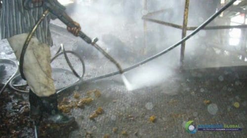 AQUAQUICK 2000 Sime Darby Cleanup Demo 026