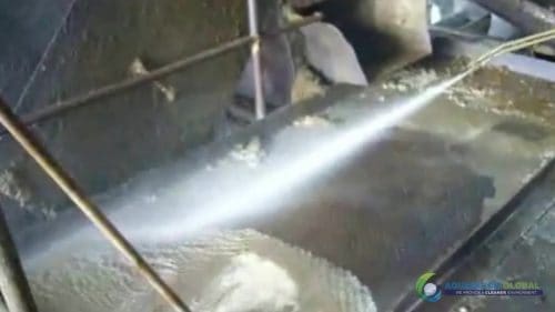 AQUAQUICK 2000 Sime Darby Cleanup Demo 036