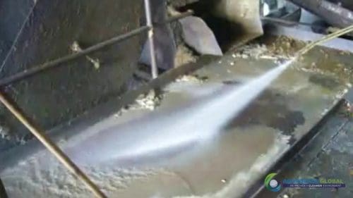 AQUAQUICK 2000 Sime Darby Cleanup Demo 041