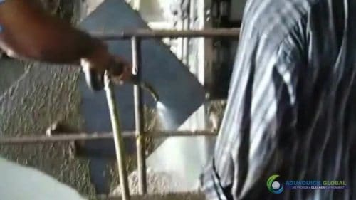 AQUAQUICK 2000 Sime Darby Cleanup Demo 063