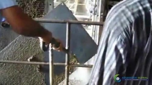 AQUAQUICK 2000 Sime Darby Cleanup Demo 064