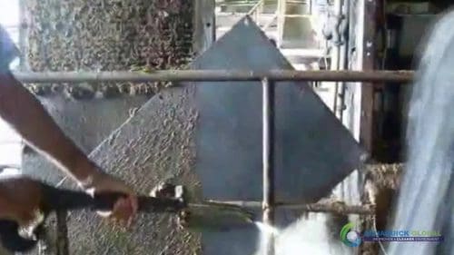 AQUAQUICK 2000 Sime Darby Cleanup Demo 076