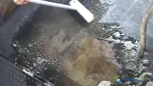 AQUAQUICK 2000 Surface Oil Spill Cleaning Demo 1 26