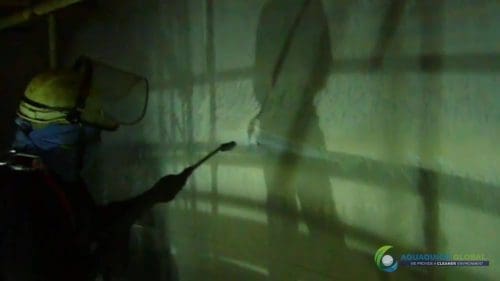 AQUAQUICK 2000 Tank cleaning demo 2 24