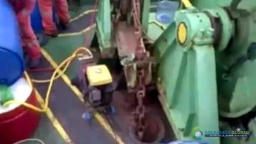 AQUAQUICK 2000 curățarea deversărilor de petrol în orașul Cebu 063