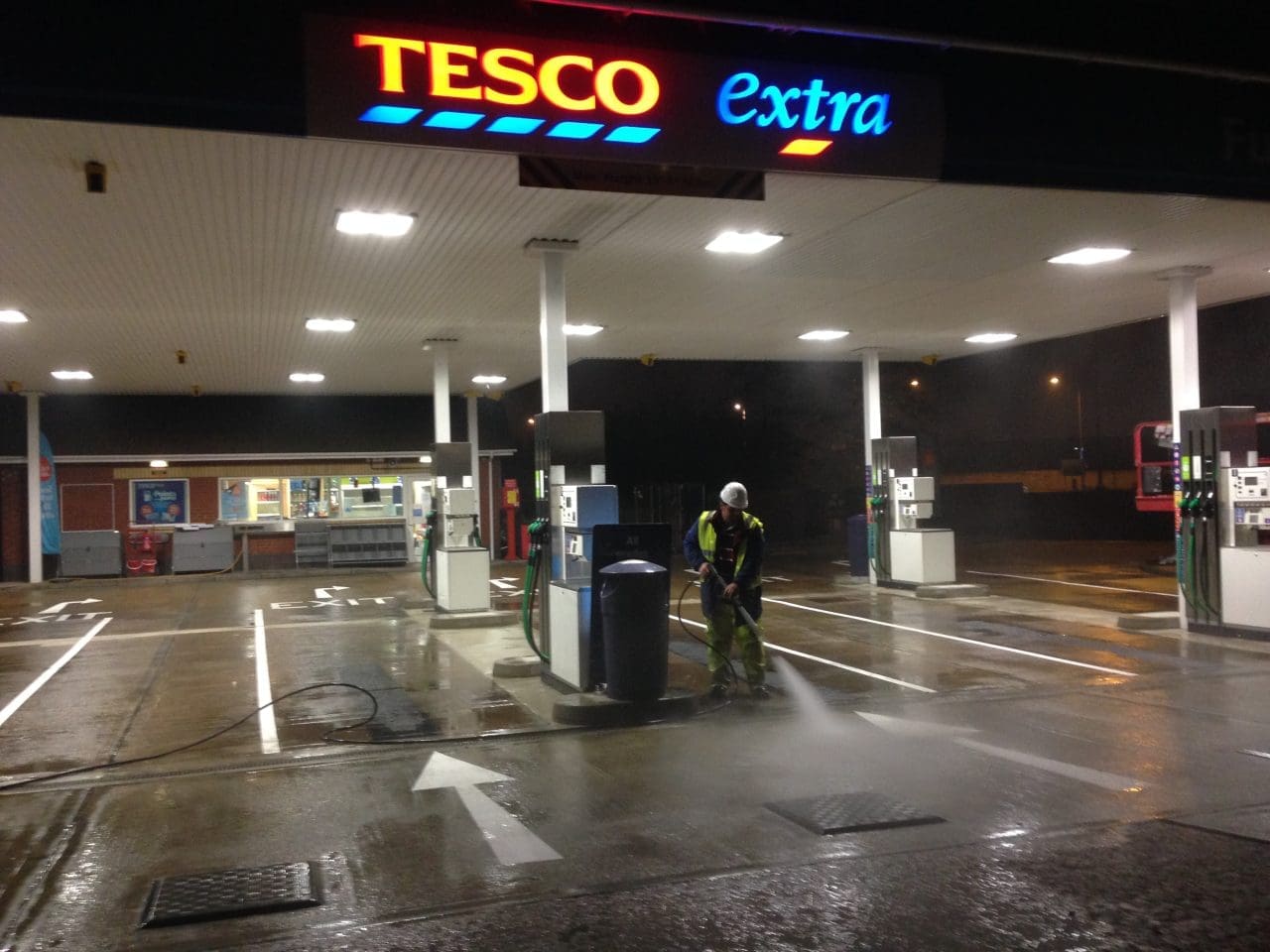 Fuel Station Cleaning 16 tankstation reiniging